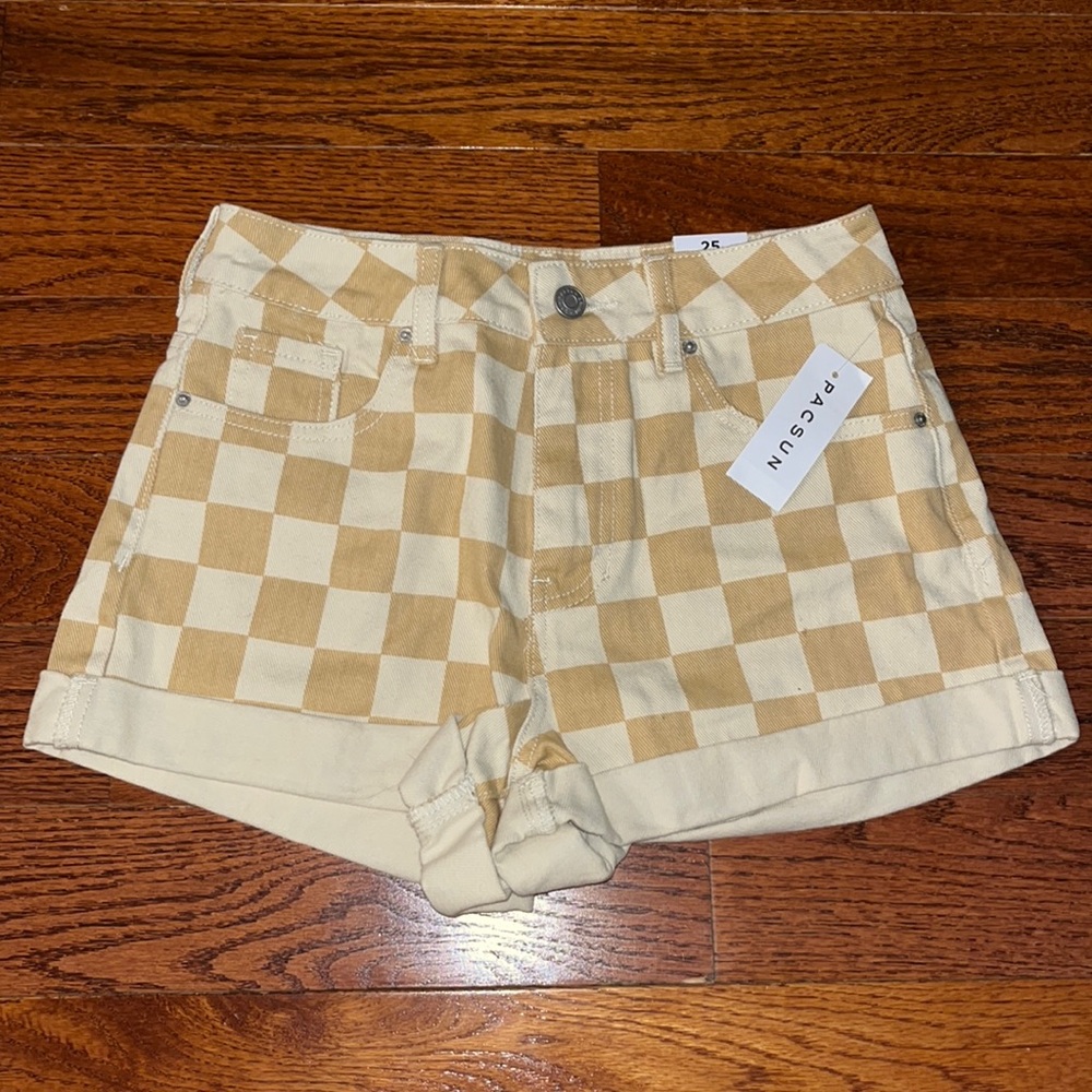 PACSUN MOM SHORT: BRAND NEW WITH TAGS
